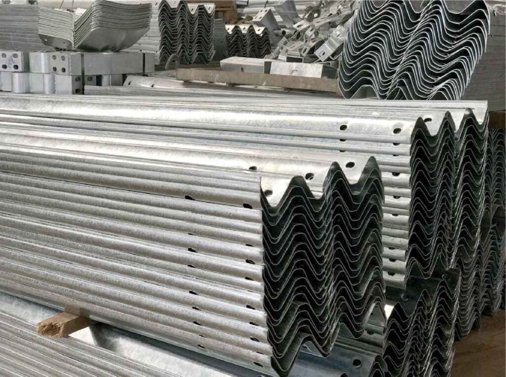 Gia công hộ lan tôn sóng theo yêu cầu