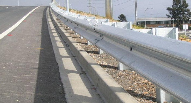 Cung cấp và thi công tôn sóng hộ lan