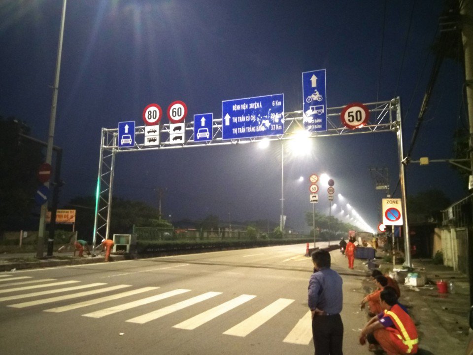 Thi công giá long môn